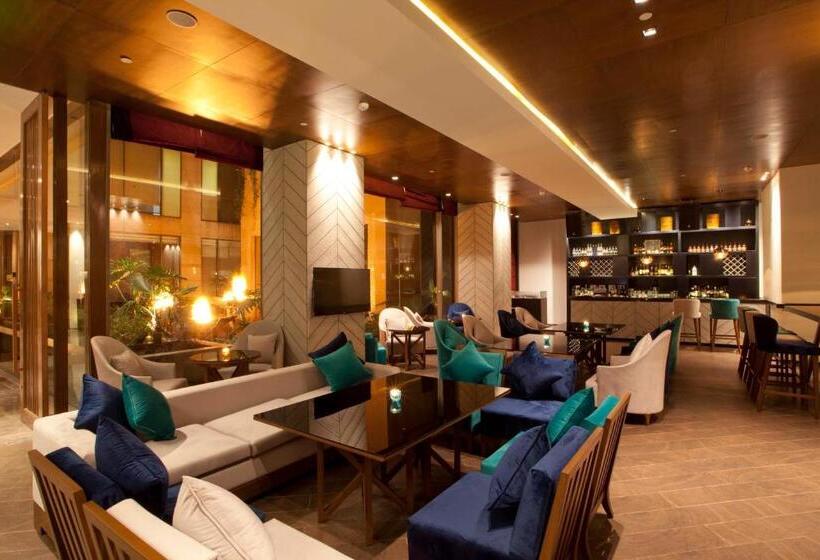 キングサイズベッドのスタンダードルーム, Hyatt Regency Amritsar