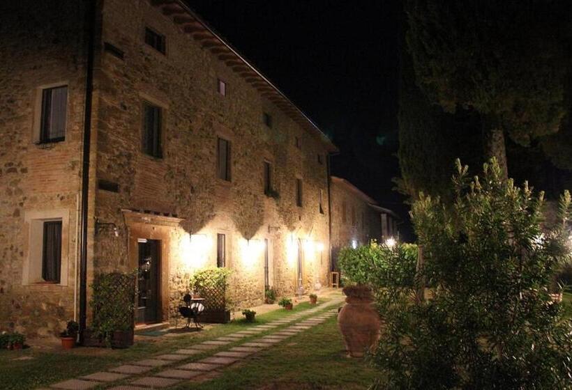 Трехместный Номер Стандарт Вид на Бассейн, Il Castagnolo Country B&b