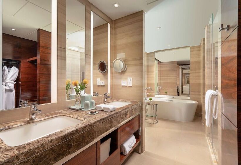 Номер Deluxe, Kempinski Hotel Taiyuan