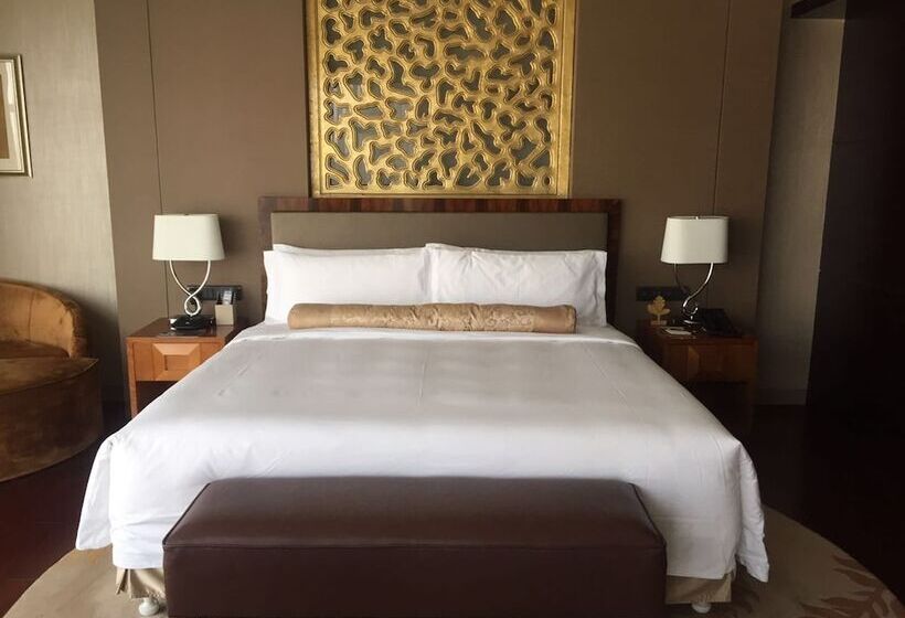 Номер Deluxe, Kempinski Hotel Taiyuan