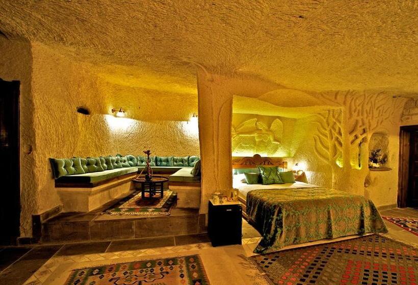 سوئیت با تخت بزرگ, Miras