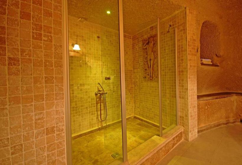 سوئیت با تخت بزرگ, Miras