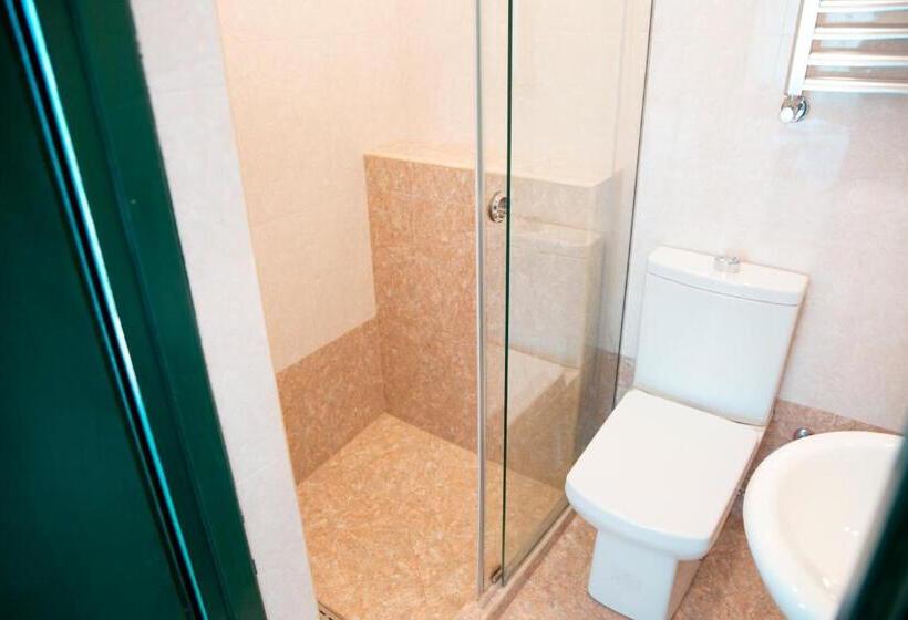 اتاق لوکس, Old City Inn