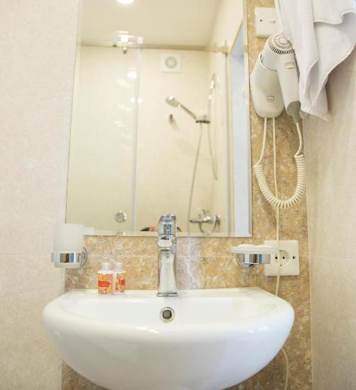 اتاق لوکس, Old City Inn