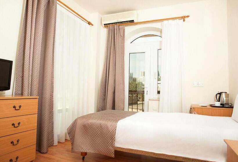 اتاق استاندارد, Old City Inn