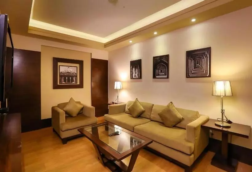スイート, Radisson Blu Hotel Chennai City Centre