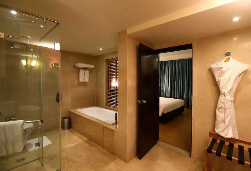 スイート, Radisson Blu Hotel Chennai City Centre