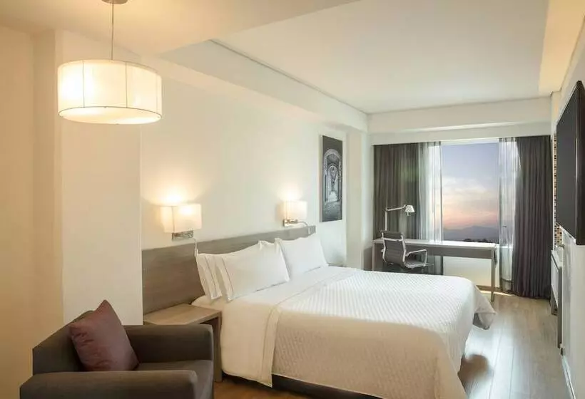 シティビューのデラックスルーム, Fiesta Inn Morelia Altozano