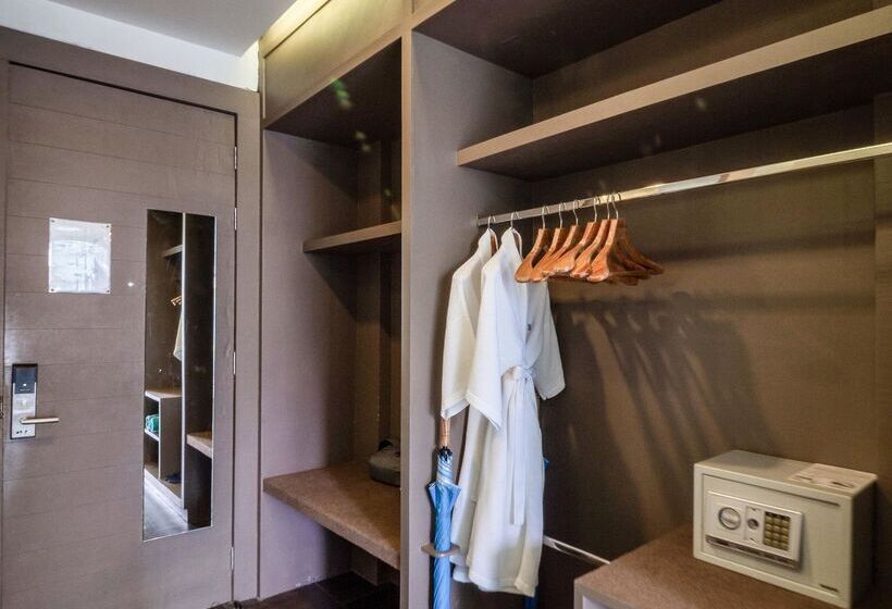 Standard Szoba, The Waters Khao Lak By Katathani   Sha Extra Plus