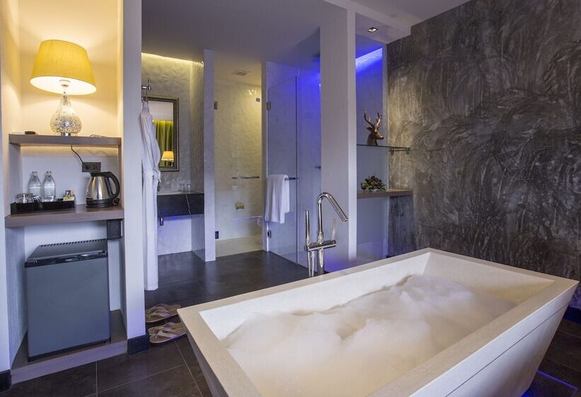 Standard Szoba, The Waters Khao Lak By Katathani   Sha Extra Plus