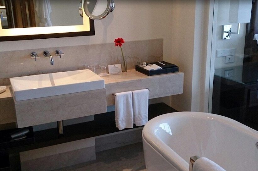 俱乐部房间, Trident Hyderabad