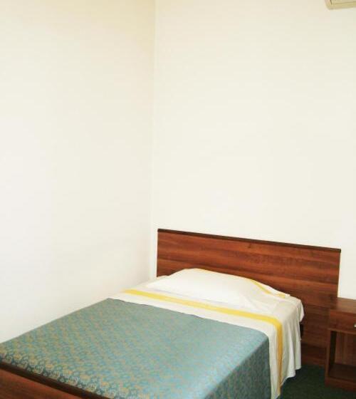 Habitación Estàndard Individual, Tuscolano