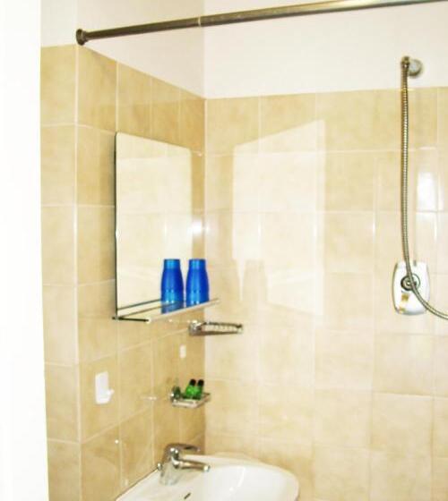 Habitació Estàndard, Tuscolano