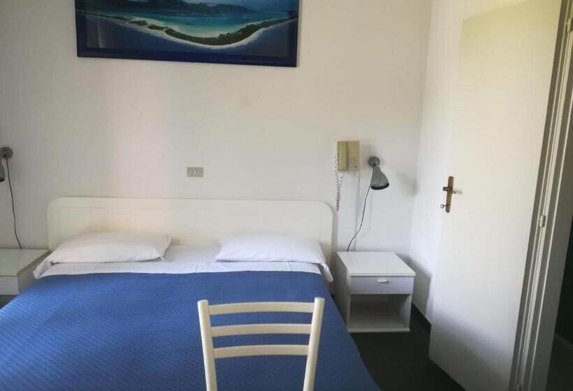 Habitació Estàndard, Tuscolano