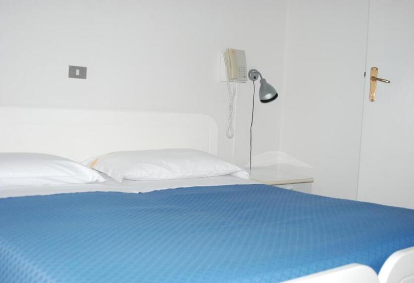 Habitació Estàndard, Tuscolano