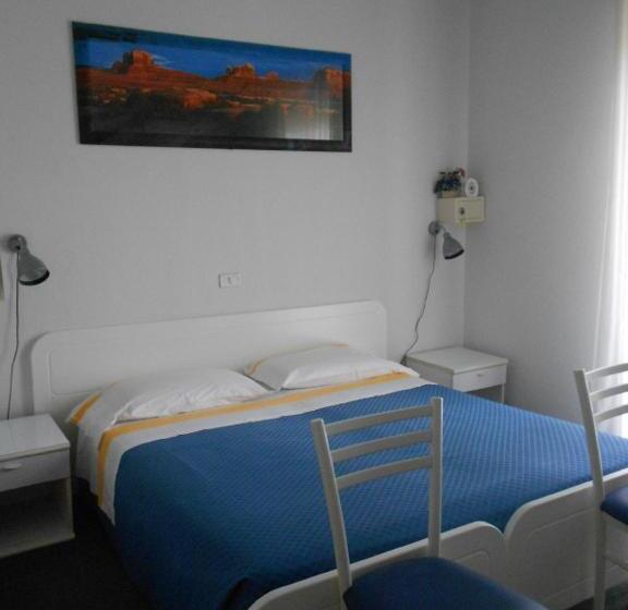 Habitació Estàndard, Tuscolano