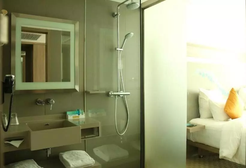 اتاق سوپریور, Novotel Tangerang