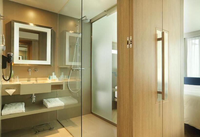 Номер Executive, Novotel Tangerang