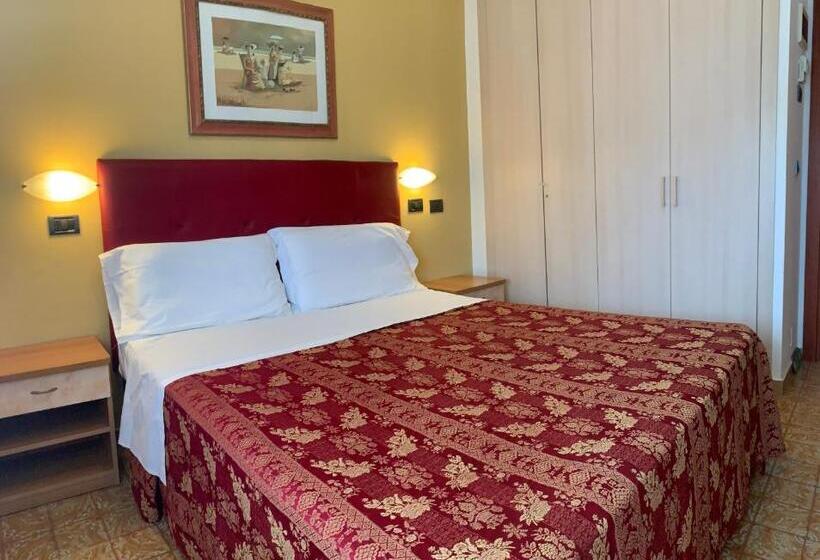 Номер Стандарт, Residence & Suites