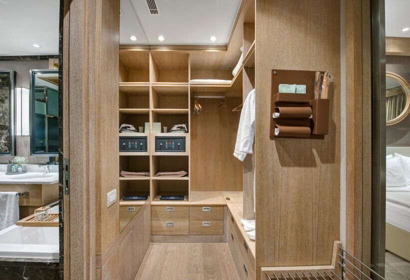 标准间, Regnum Carya