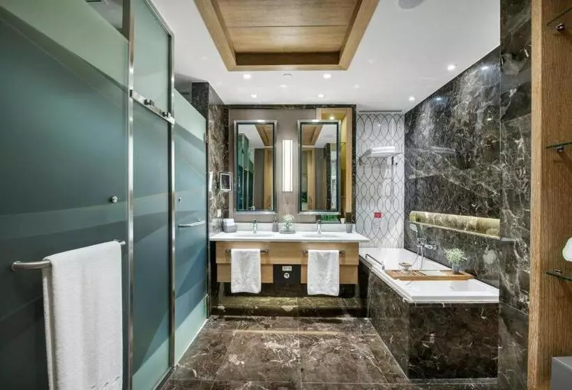 Standard Room, Regnum Carya