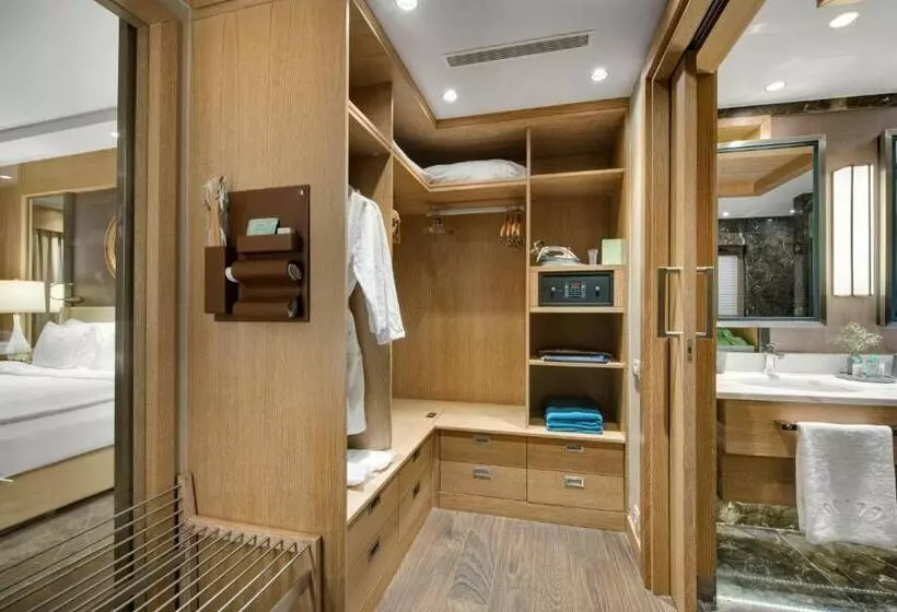 Standard Room, Regnum Carya