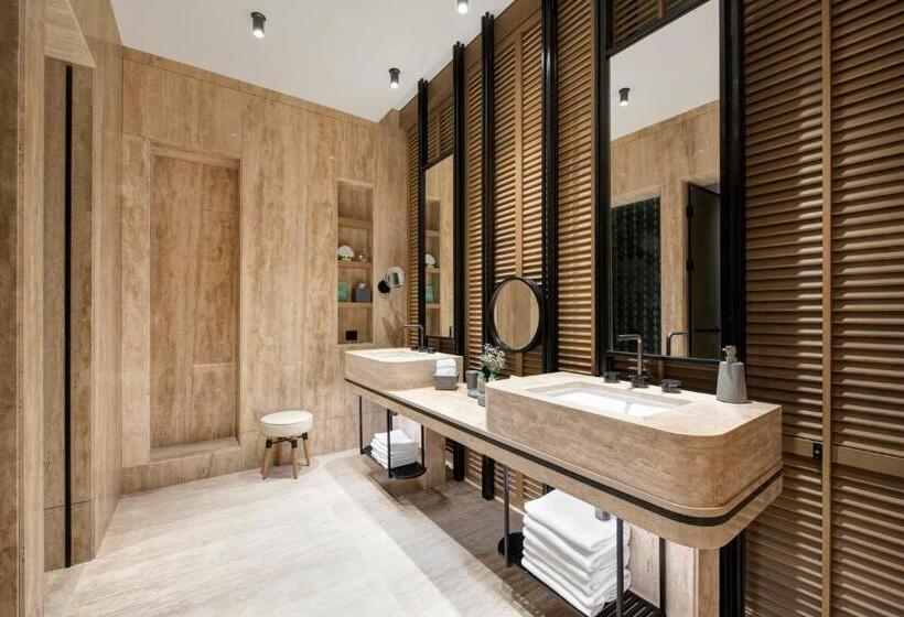 スイート, Regnum Carya