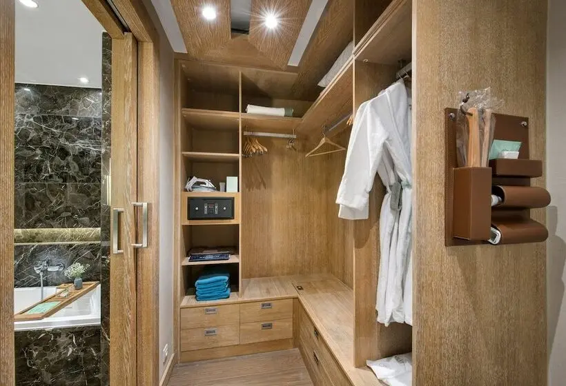 Familiekamer, Regnum Carya