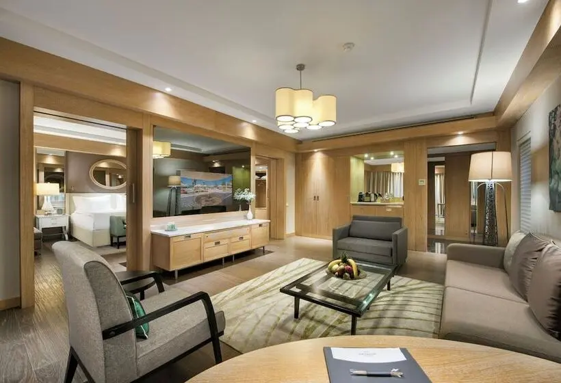 Suite met Zwembad, Regnum Carya