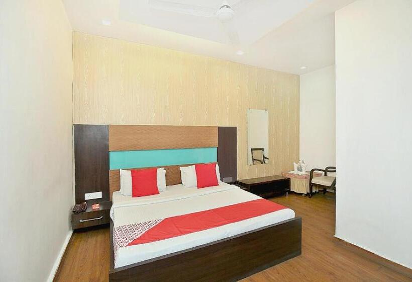 Трехместный Номер Классика, Super Hotel O Queensland