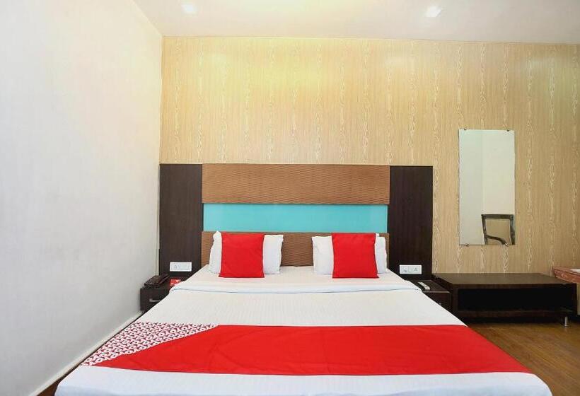 Трехместный Номер Классика, Super Hotel O Queensland