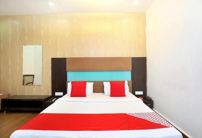 Трехместный Номер Классика, Super Hotel O Queensland