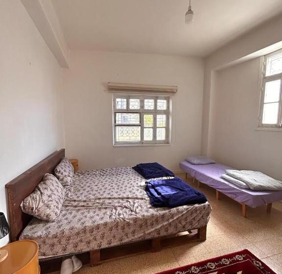 آپارتمان 2 خوابه, Rainbow House