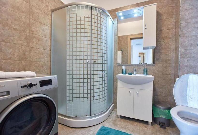 דירת חדר, Apartamente Promenada 2