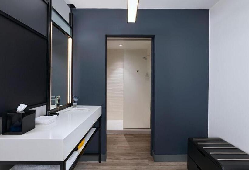 חדר סטנדרט עם מיטת קינג, Aloft Austin Southwest