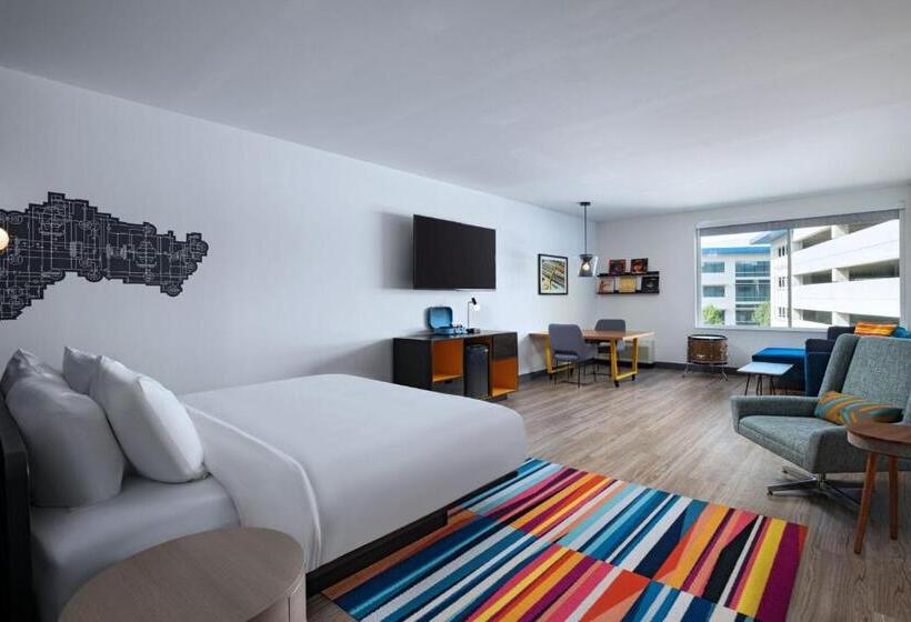 جناح سرير كينج, Aloft Austin Southwest