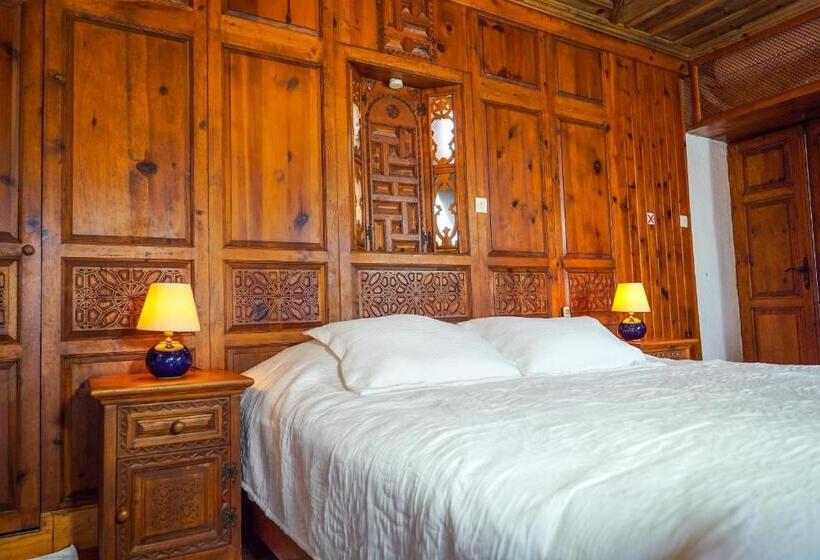 デラックスルーム, Biber Evi Assos