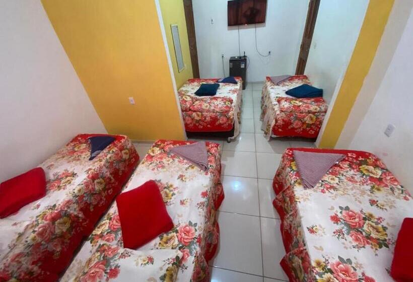 اتاق خانوادگی, Santa Clara