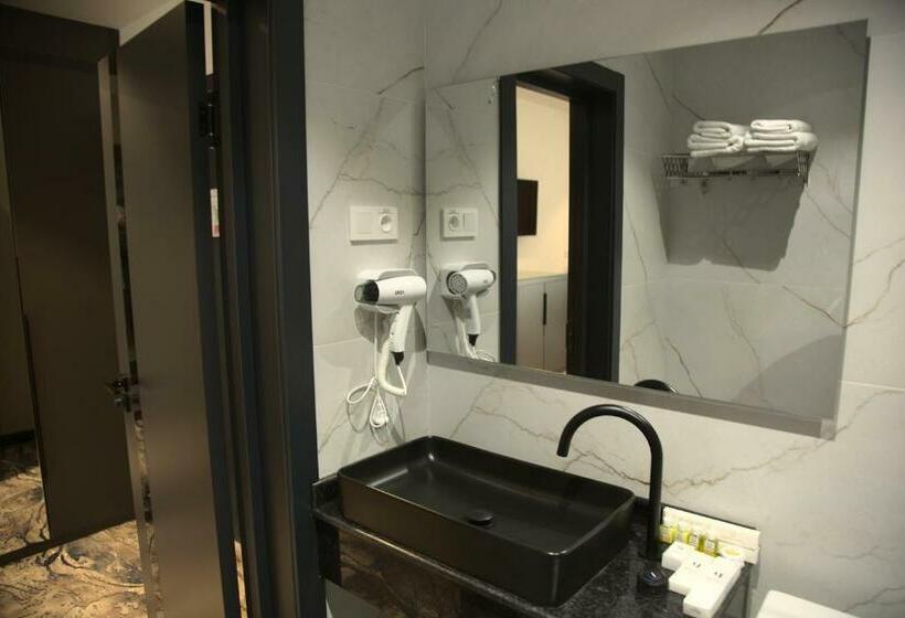 اتاق لوکس, Unique