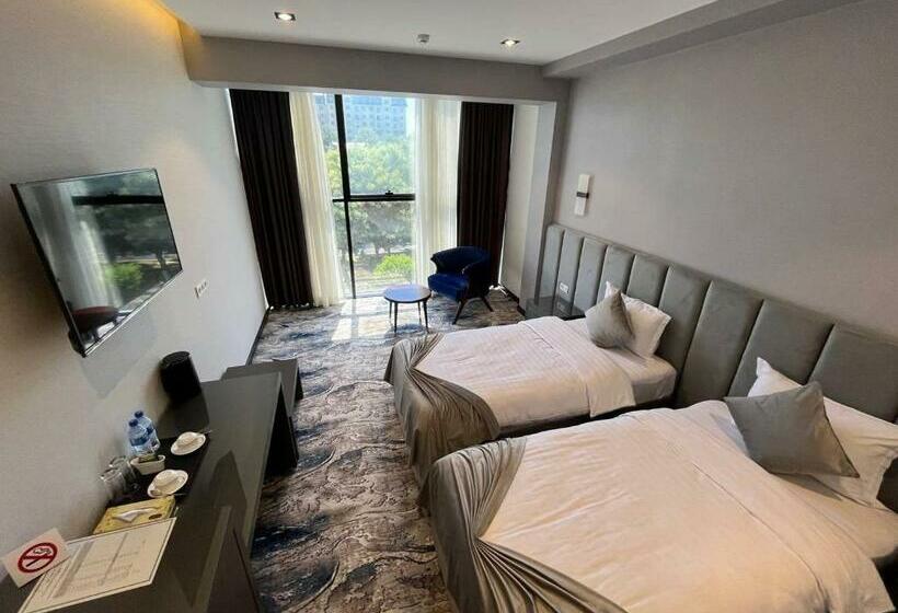 اتاق لوکس, Unique