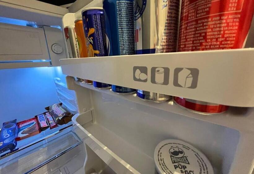 اتاق لوکس با تخت بزرگ, Unique