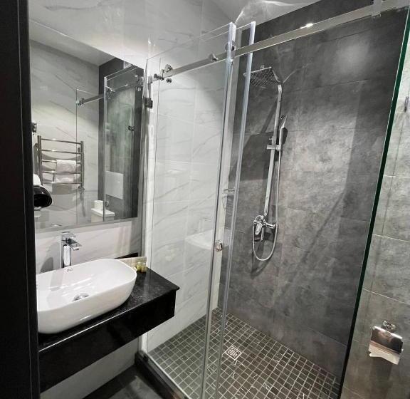 اتاق استاندارد, Unique