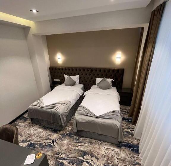 اتاق استاندارد, Unique