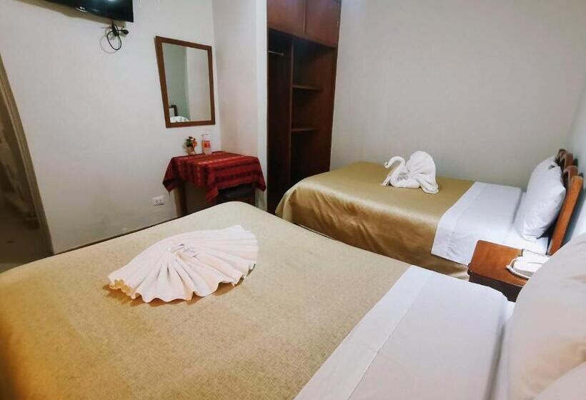 Bas Trippelrum, Urpi Cusco