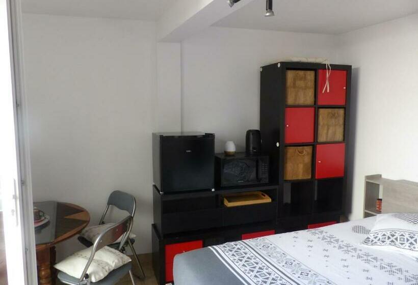 اتاق استاندارد, Lio