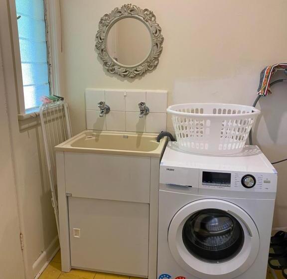 غرفة قياسية, Mitcham Station Home Stay