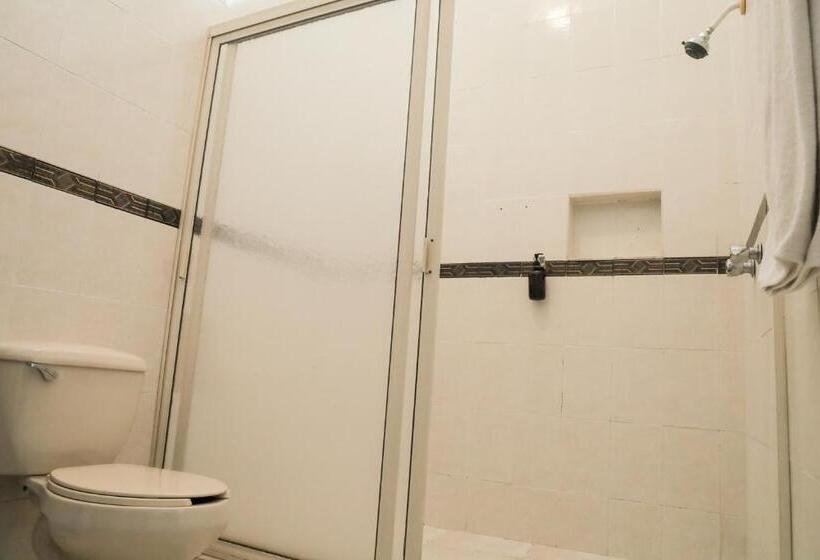 غرفة قياسية, Antique Guest House Fundidora