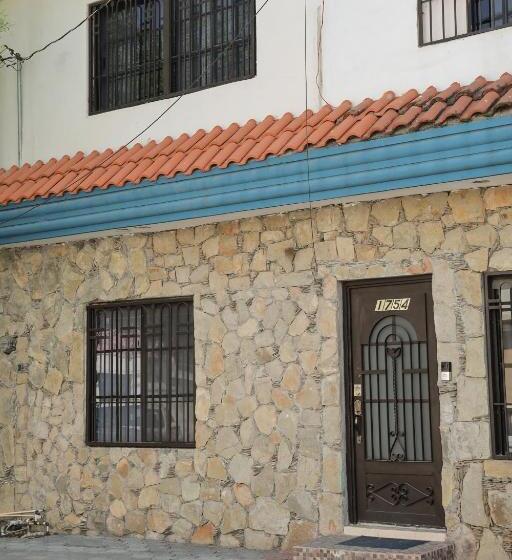 غرفة ديلوكس, Antique Guest House Fundidora