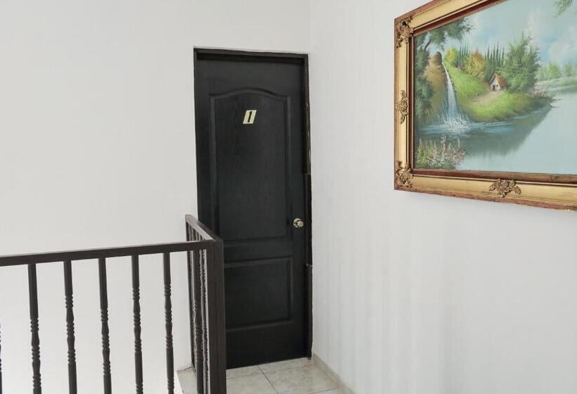 غرفة قياسية, Antique Guest House Fundidora