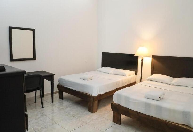 غرفة ديلوكس, Antique Guest House Fundidora